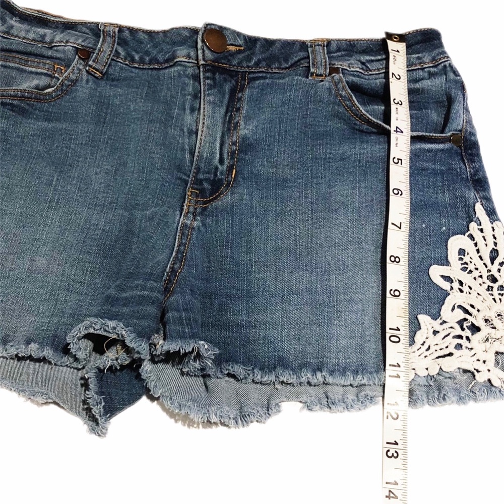 Fire Los Angels distressed Denim Shorts. 283 - Picture 5 of 5